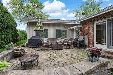 331 Surrey Ln, Burr Ridge, IL 60527 photo 24