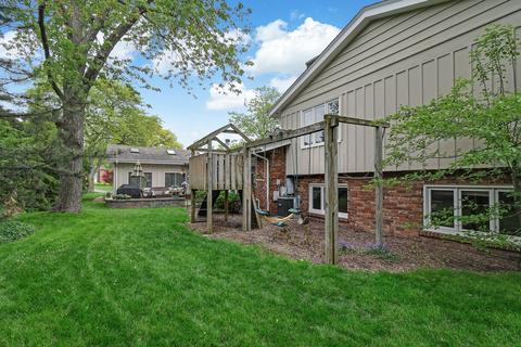 331 Surrey Ln, Burr Ridge, IL 60527 photo 25