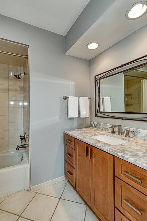 331 Surrey Ln, Burr Ridge, IL 60527 photo 17