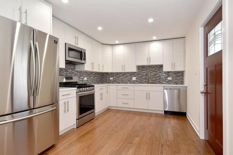 304 E Walnut St, Roselle, IL 60172 photo 5
