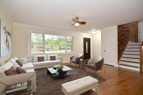 304 E Walnut St, Roselle, IL 60172 photo 8