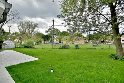 304 E Walnut St, Roselle, IL 60172 photo 25