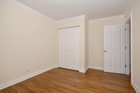 304 E Walnut St, Roselle, IL 60172 photo 15