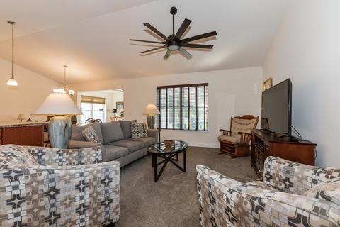 923 Madison Ave, Mchenry, IL 60050 photo 2