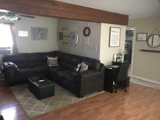 719 Central Ave, Tilton, IL 61833 photo 4