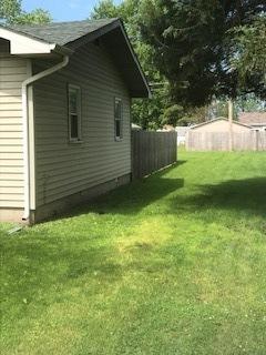 719 Central Ave, Tilton, IL 61833 photo 17
