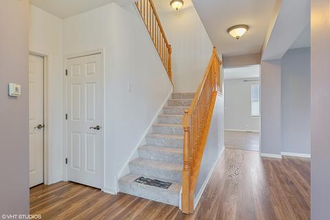 409 Mooresfield St, Elgin, IL 60124 photo 14