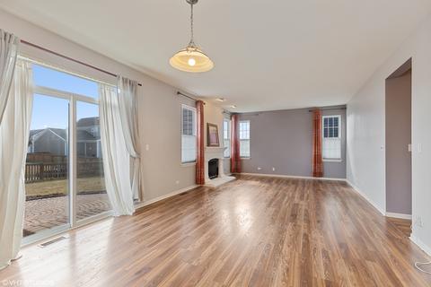 409 Mooresfield St, Elgin, IL 60124 photo 7