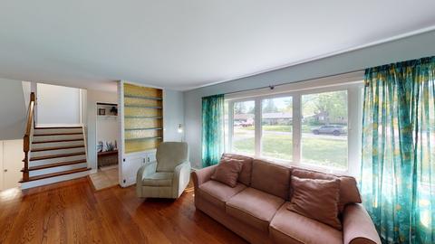 212 S Beverly St, Wheaton, IL 60187 photo 4