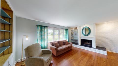 212 S Beverly St, Wheaton, IL 60187 photo 3