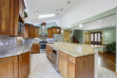 486 Westmere Rd, Des Plaines, IL 60016 photo 8