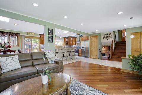 486 Westmere Rd, Des Plaines, IL 60016 photo 5