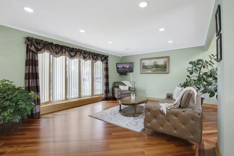 486 Westmere Rd, Des Plaines, IL 60016 photo 4
