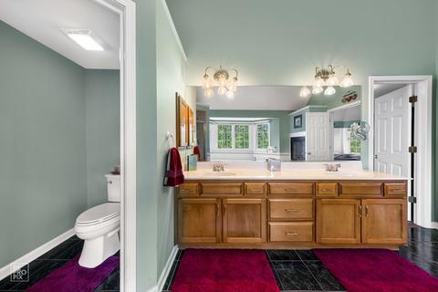 2537 Sutton Ln, Aurora, IL 60502 photo 14