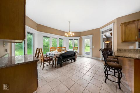 2537 Sutton Ln, Aurora, IL 60502 photo 6