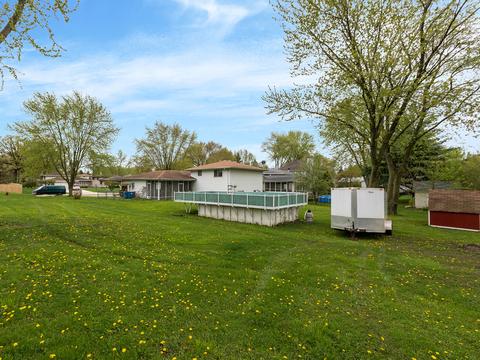 784 Webster Ave, Bartlett, IL 60103 photo 2