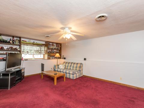 784 Webster Ave, Bartlett, IL 60103 photo 9