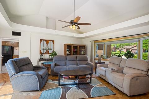 175 N Wolf Rd, Des Plaines, IL 60016 photo 9