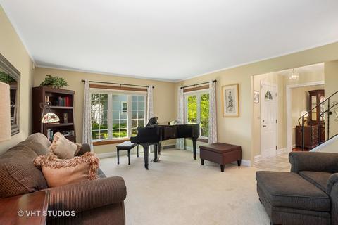 175 N Wolf Rd, Des Plaines, IL 60016 photo 3