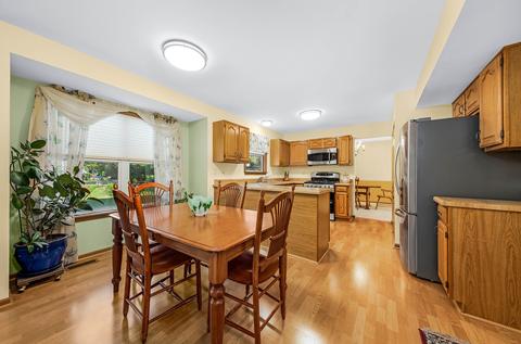 983 Split Rail Dr, Carol Stream, IL 60188 photo 9