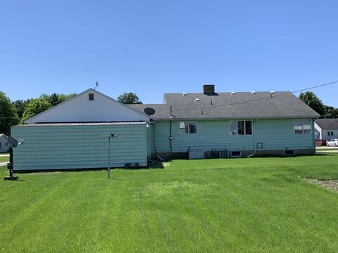 402 E Main St, Royal, IL 61871 photo 11