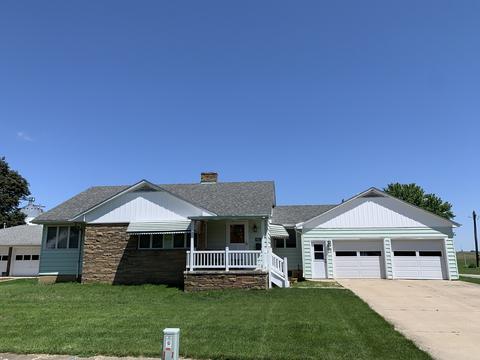 402 E Main St, Royal, IL 61871 photo 3