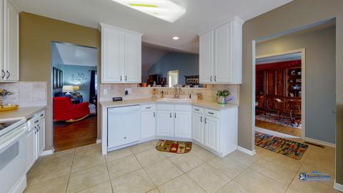5700 Cobblestone Trl, Mchenry, IL 60050 photo 7