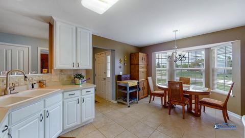 5700 Cobblestone Trl, Mchenry, IL 60050 photo 10