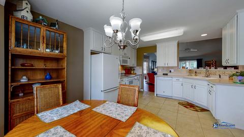 5700 Cobblestone Trl, Mchenry, IL 60050 photo 12