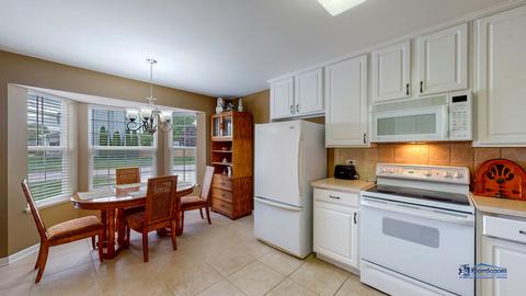 5700 Cobblestone Trl, Mchenry, IL 60050 photo 9