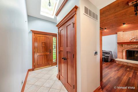 12040 S Wolf Dr, Plainfield, IL 60585 photo 6
