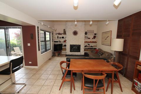 646 Mitchell Ct, Gurnee, IL 60031 photo 3