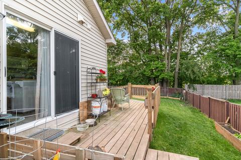 211 Keller St, Plano, IL 60545 photo 2
