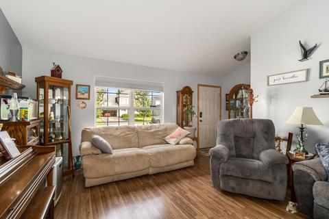 211 Keller St, Plano, IL 60545 photo 8