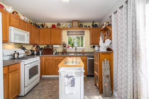 211 Keller St, Plano, IL 60545 photo 9