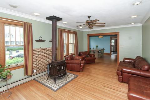 342 Perry St, Elgin, IL 60123 photo 3