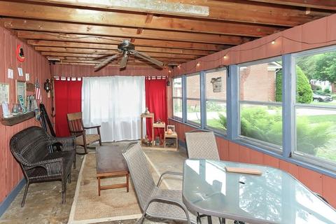 342 Perry St, Elgin, IL 60123 photo 13