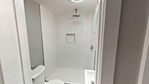 631 E 100th Pl, Chicago, IL 60628 photo 16