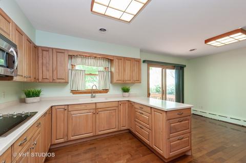 3802 Hillcrest Pl, Johnsburg, IL 60051 photo 2