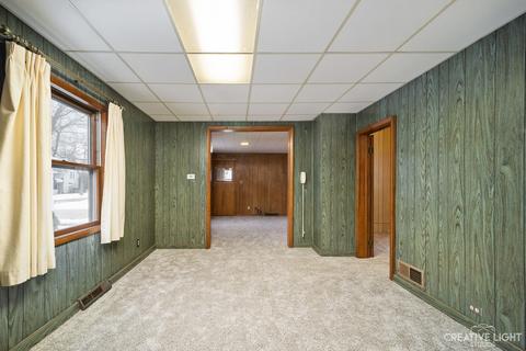 115 S 6th St, West Dundee, IL 60118 photo 4