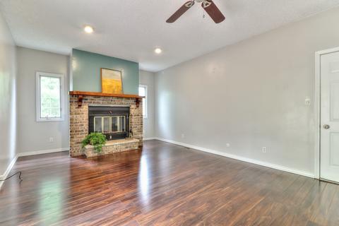 1503 Devonshire Ct, Champaign, IL 61821 photo 12