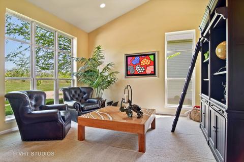 5485 Nicholson Dr, Hoffman Estates, IL 60192 photo 8