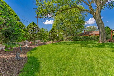 805 E Golfview Dr, Mount Prospect, IL 60056 photo 23