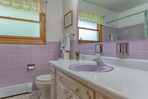 805 E Golfview Dr, Mount Prospect, IL 60056 photo 12