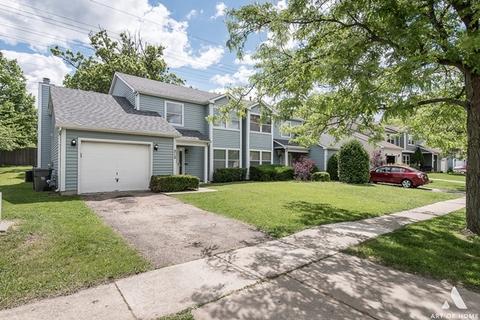 212 Chaparral Cir, Elgin, IL 60120 photo 2