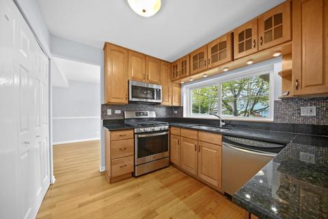 1311 Derby St, Wheeling, IL 60090 photo 10