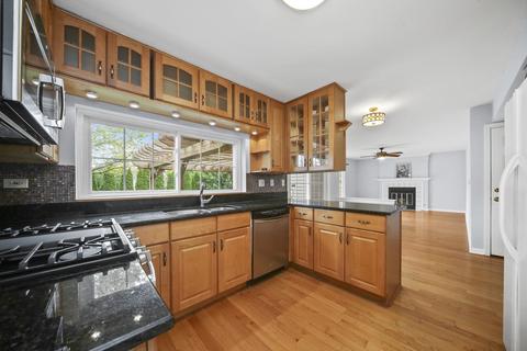 1311 Derby St, Wheeling, IL 60090 photo 8