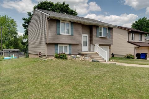 11 Cedar Ct, Bloomington, IL 61701 photo 2