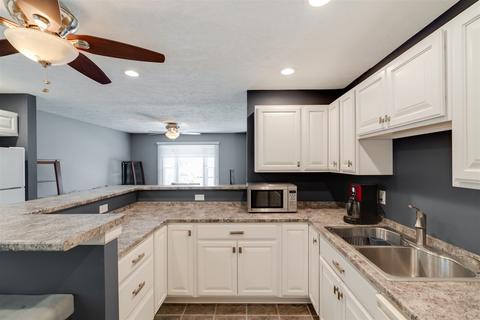 11 Cedar Ct, Bloomington, IL 61701 photo 7