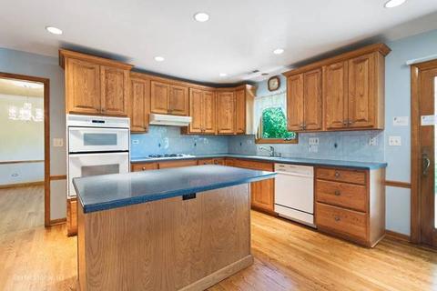 1002 W Gregory St, Mount Prospect, IL 60056 photo 7